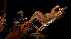 除了用刚才粉底中用到的