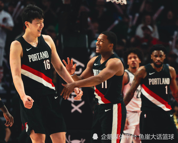 湖人惜败活塞排名稳固 火箭爆冷输球送温暖