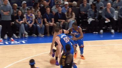 湖人惨败雷霆防守漏洞暴露东契奇伤退