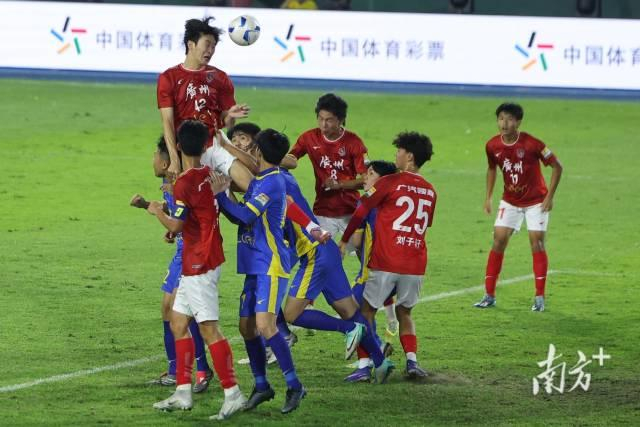 广州队粤超揭幕战2-0力克江门队