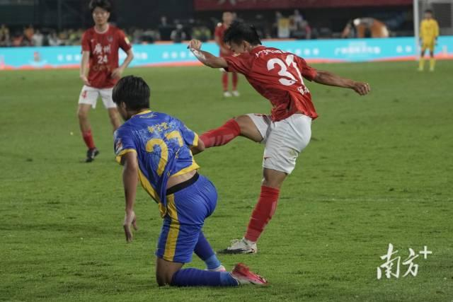 广州队粤超揭幕战2-0力克江门队