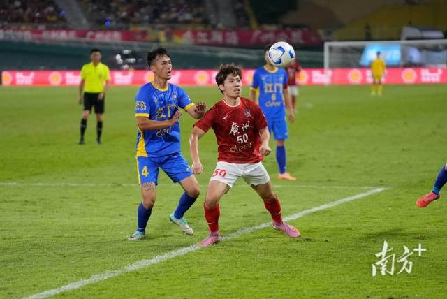 广州队粤超揭幕战2-0力克江门队